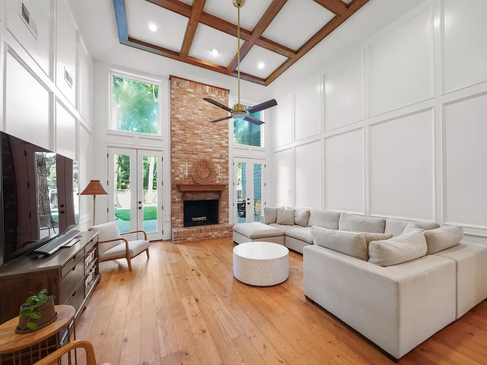 28 Mellow Leaf Court The Woodlands, TX 77381