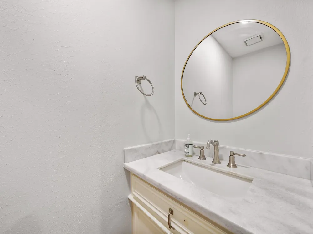 28 Mellow Leaf Court The Woodlands, TX 77381