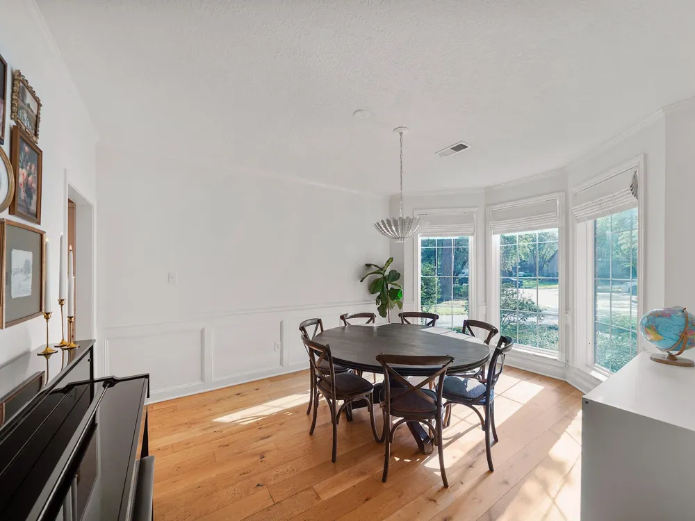 28 Mellow Leaf Court The Woodlands, TX 77381