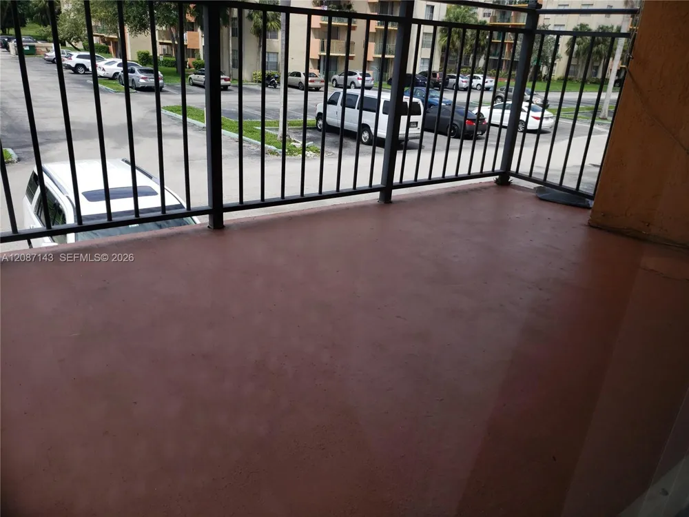 9340 Fontainebleau Blvd #W212 Miami, FL 33172