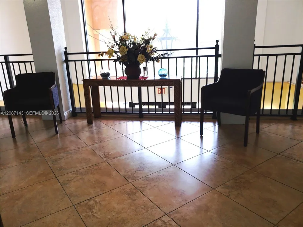 9340 Fontainebleau Blvd #W212 Miami, FL 33172