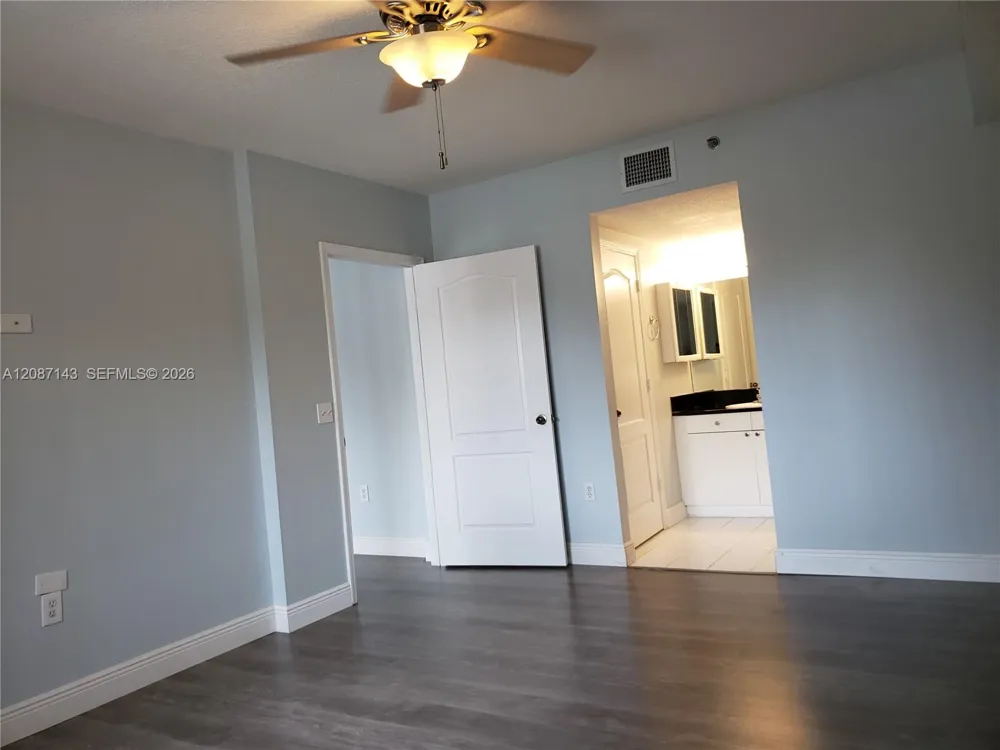 9340 Fontainebleau Blvd #W212 Miami, FL 33172