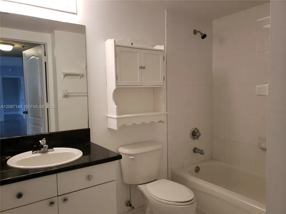 9340 Fontainebleau Blvd #W212 Miami, FL 33172