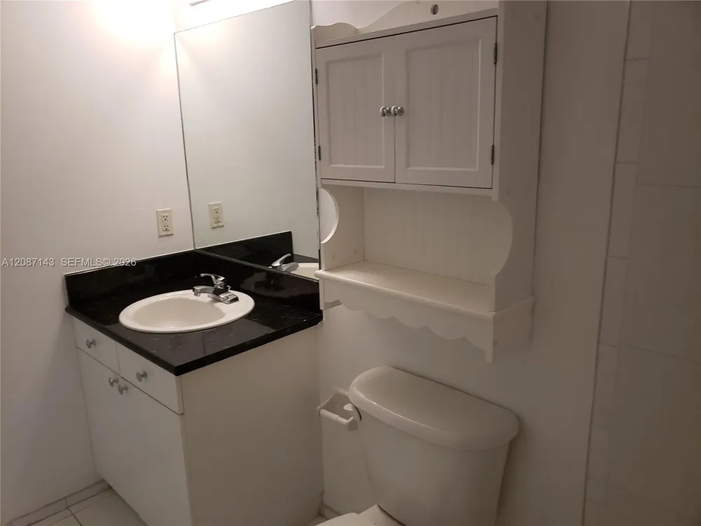 9340 Fontainebleau Blvd #W212 Miami, FL 33172