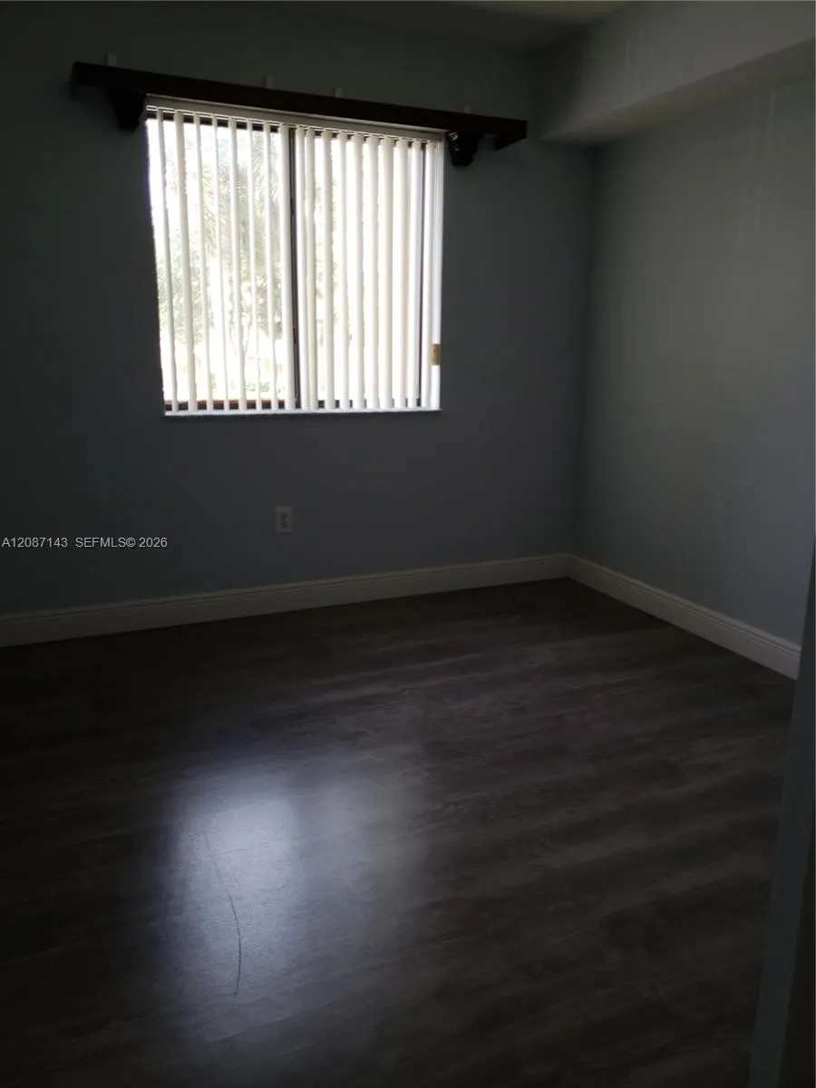9340 Fontainebleau Blvd #W212 Miami, FL 33172