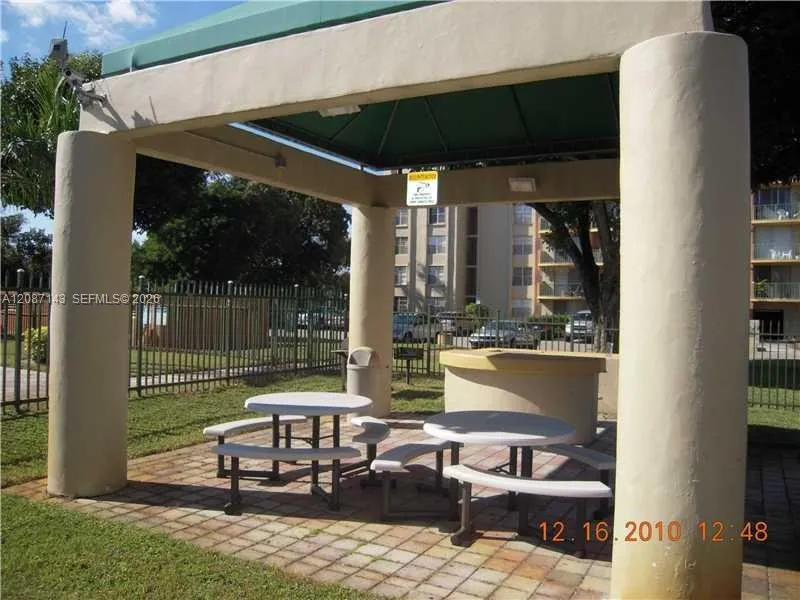 9340 Fontainebleau Blvd #W212 Miami, FL 33172