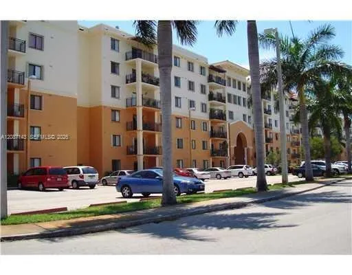 9340 Fontainebleau Blvd #W212 Miami, FL 33172