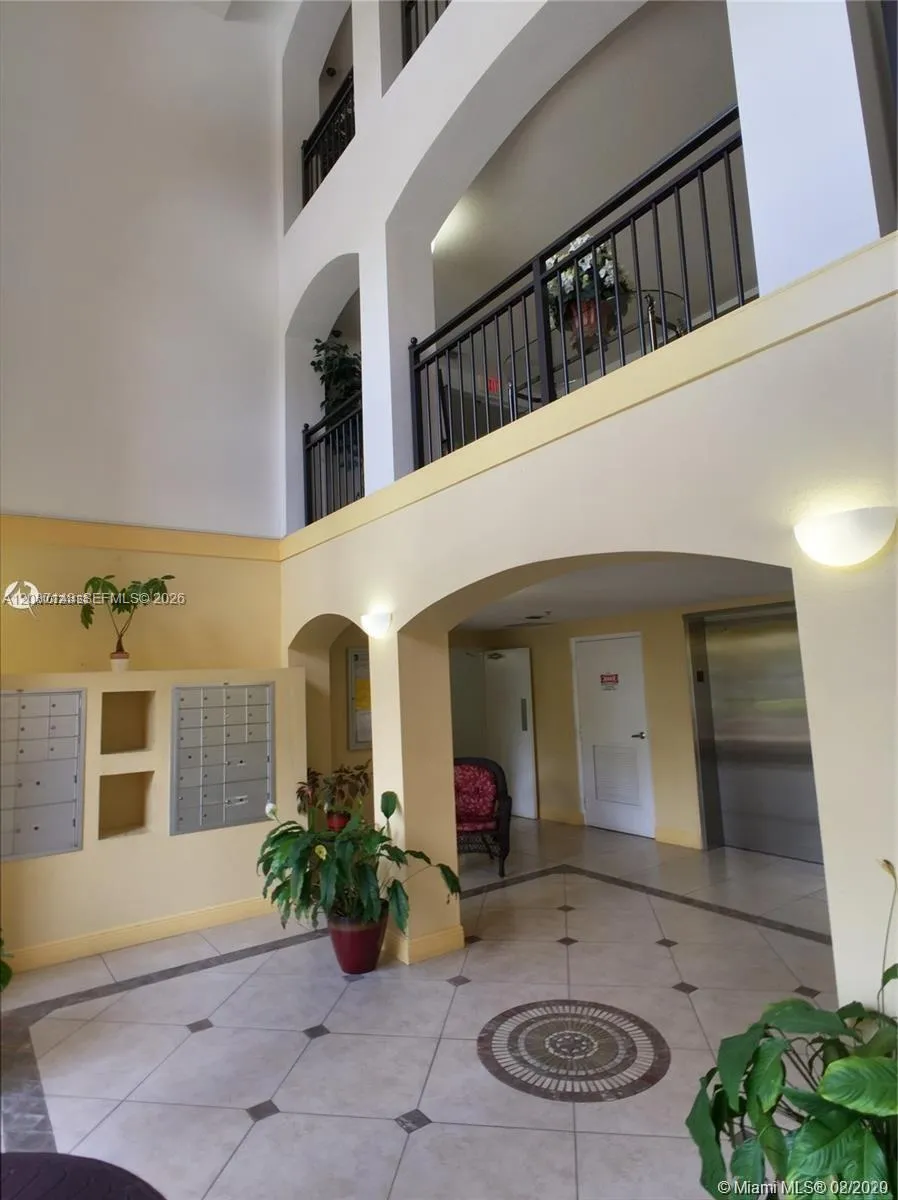 9340 Fontainebleau Blvd #W212 Miami, FL 33172