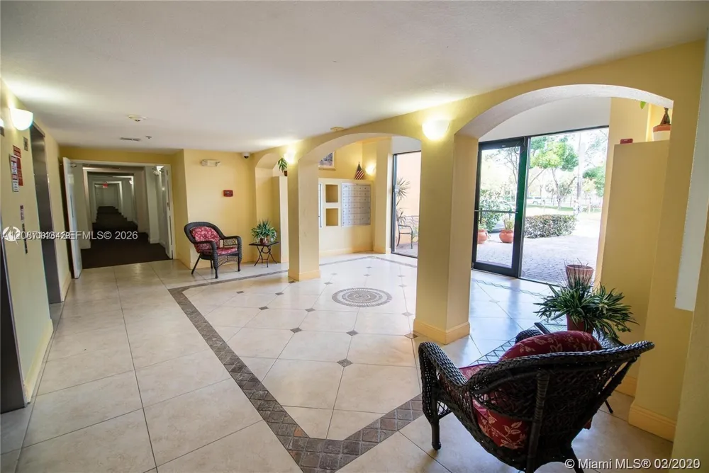 9340 Fontainebleau Blvd #W212 Miami, FL 33172