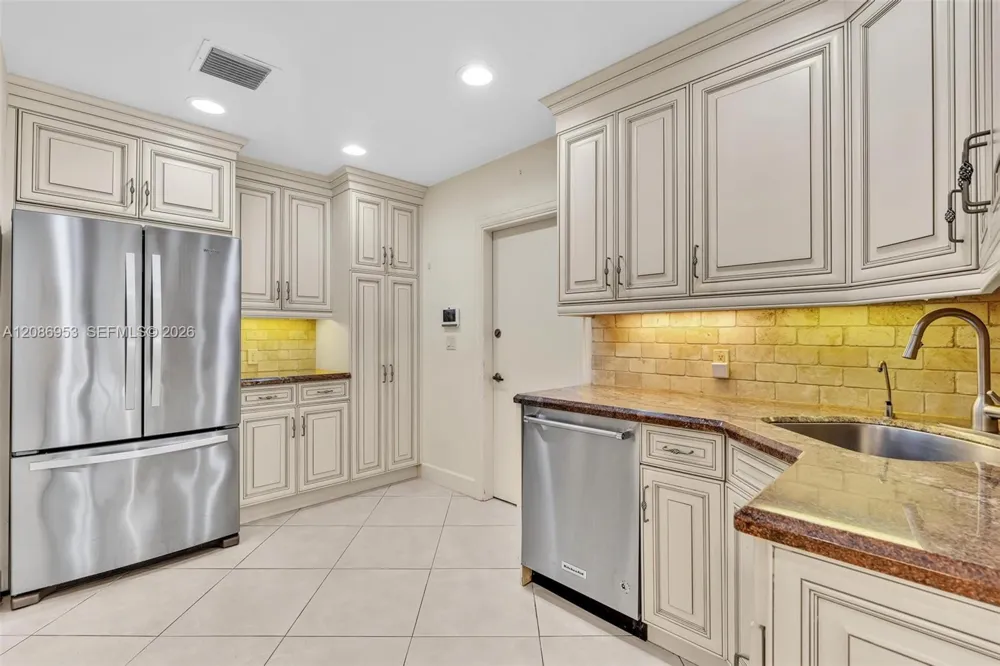 265 Fairview Rd Palm Beach, FL 33480