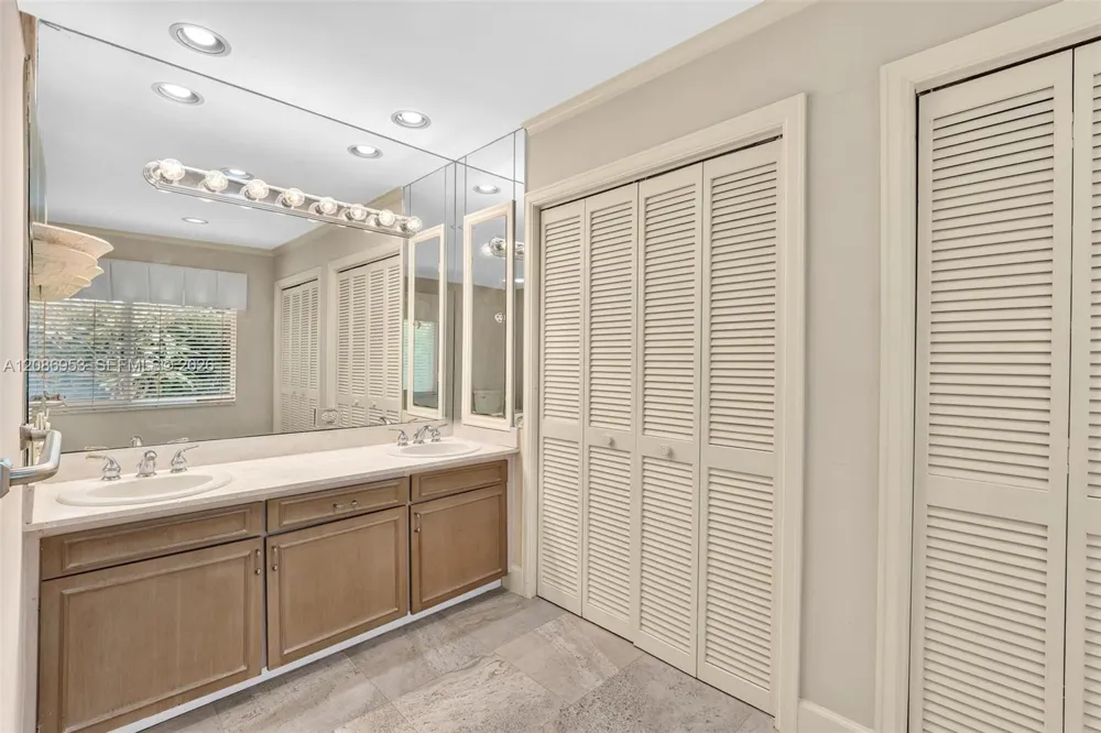 265 Fairview Rd Palm Beach, FL 33480