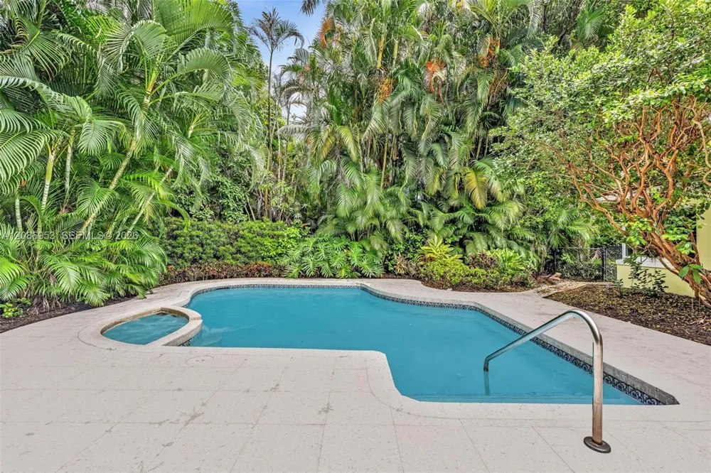 265 Fairview Rd Palm Beach, FL 33480