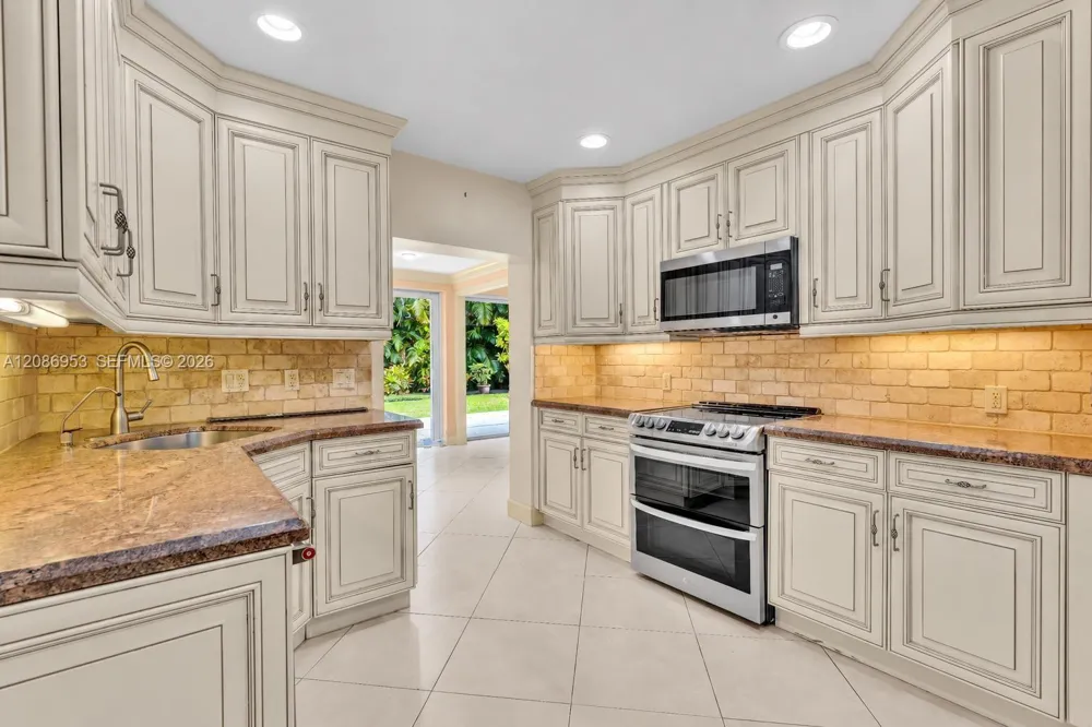 265 Fairview Rd Palm Beach, FL 33480