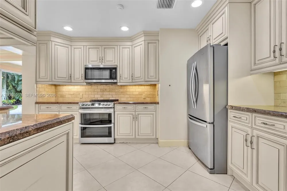 265 Fairview Rd Palm Beach, FL 33480