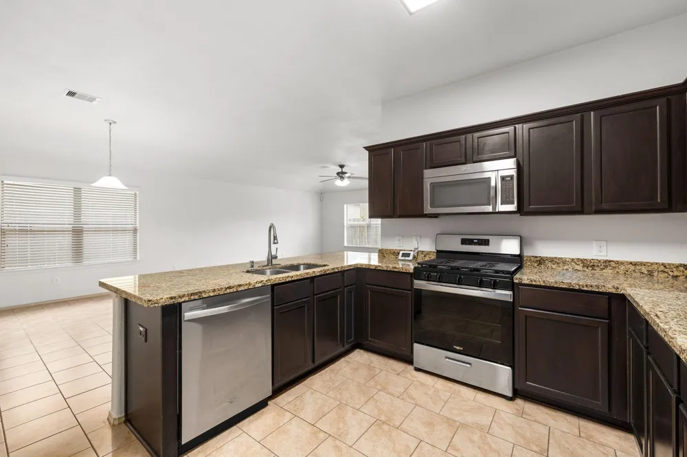 7219 Alava Drive Magnolia, TX 77354