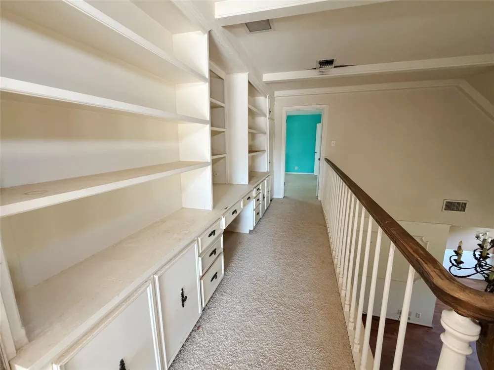 101 Rose Trail Lake Jackson, TX 77566