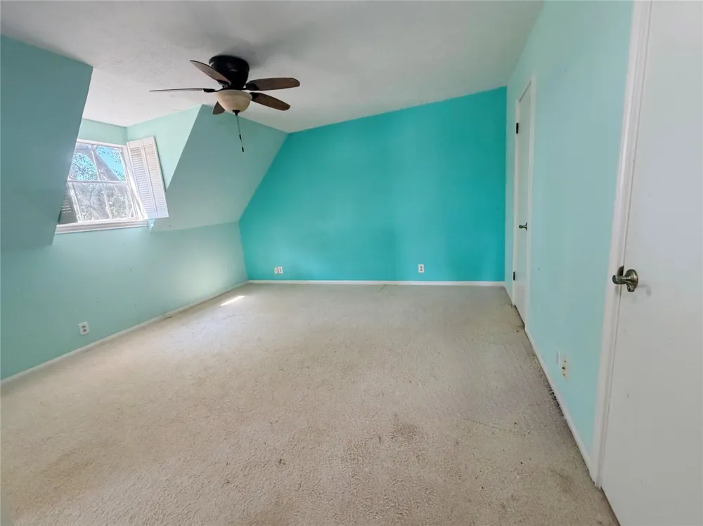 101 Rose Trail Lake Jackson, TX 77566