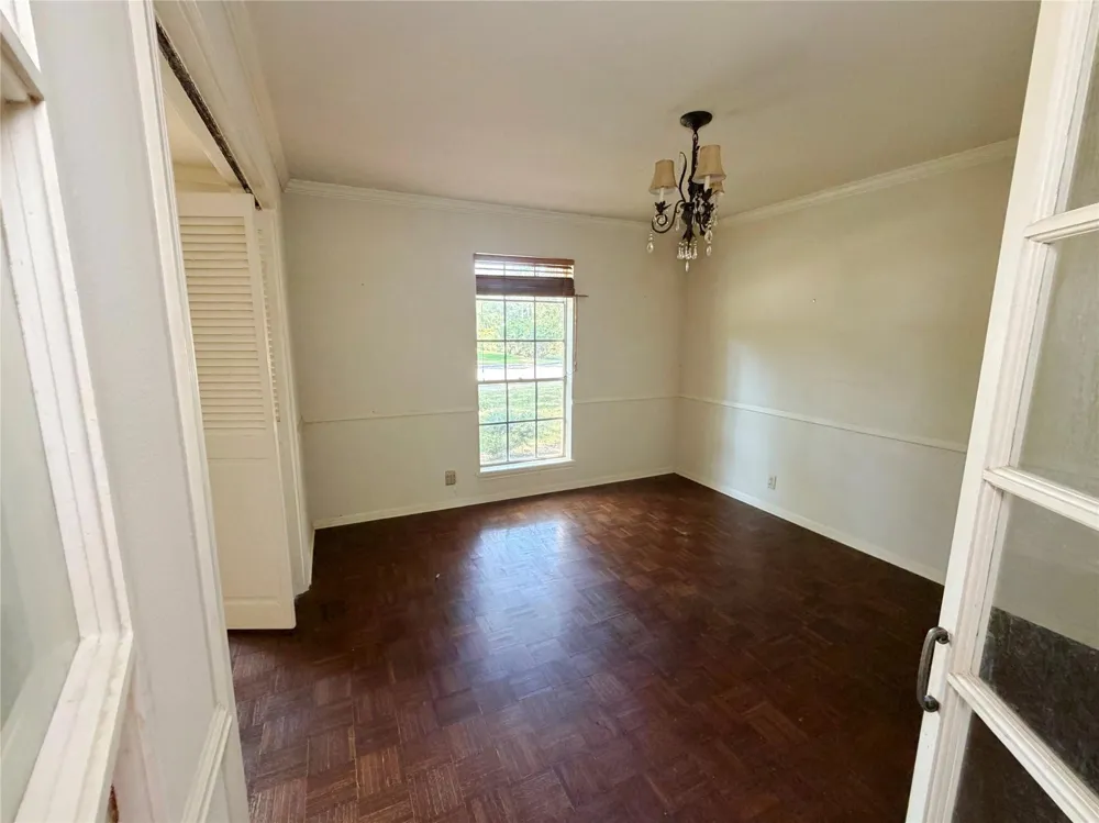 101 Rose Trail Lake Jackson, TX 77566