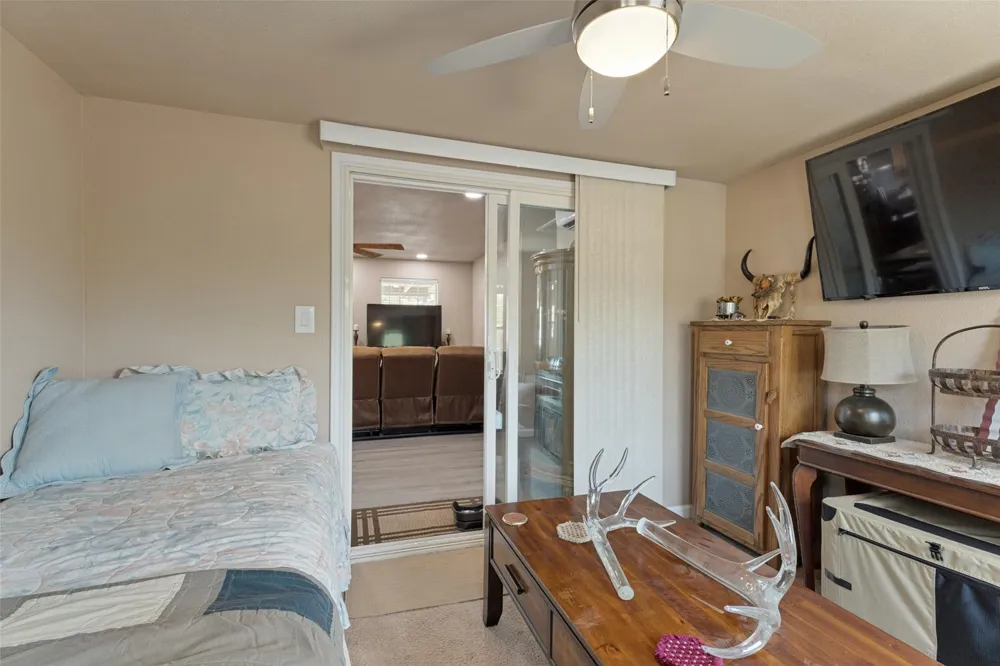 128 Cheyenne Drive Bridgeport, TX 76426