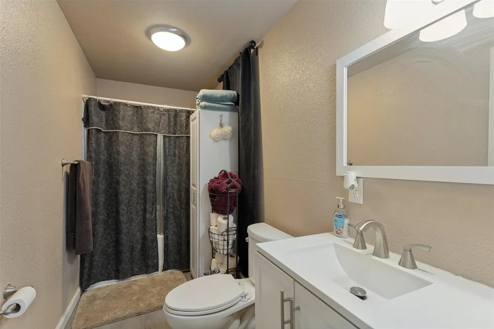 128 Cheyenne Drive Bridgeport, TX 76426