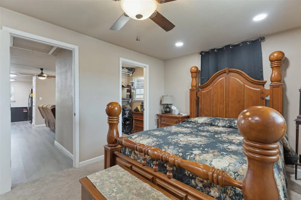 128 Cheyenne Drive Bridgeport, TX 76426