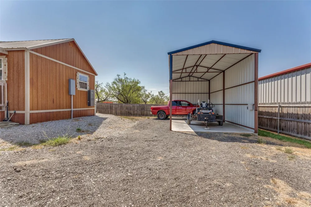 128 Cheyenne Drive Bridgeport, TX 76426