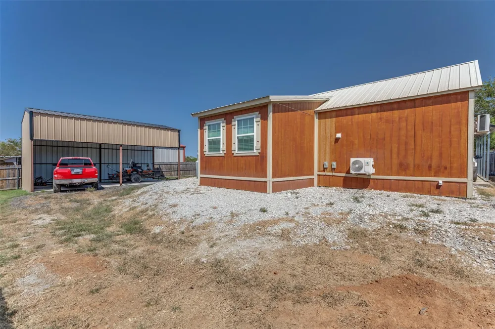 128 Cheyenne Drive Bridgeport, TX 76426