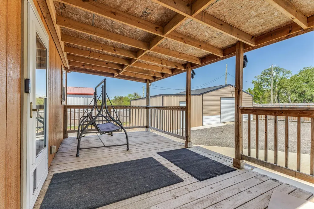 128 Cheyenne Drive Bridgeport, TX 76426
