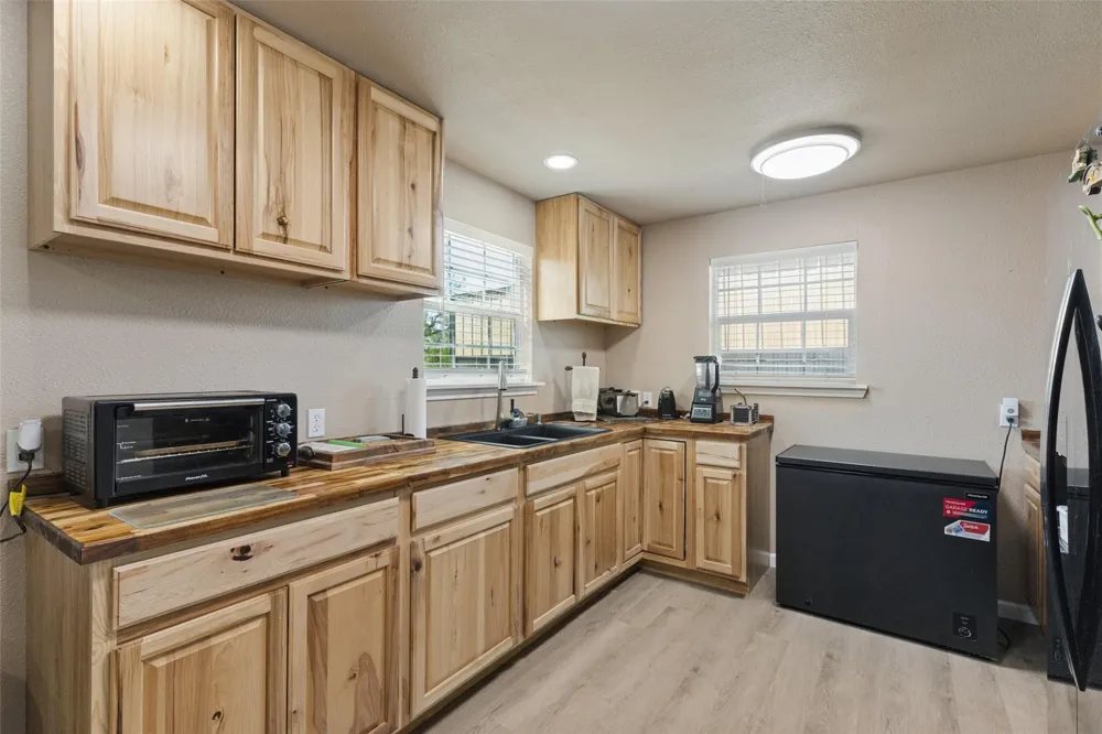 128 Cheyenne Drive Bridgeport, TX 76426