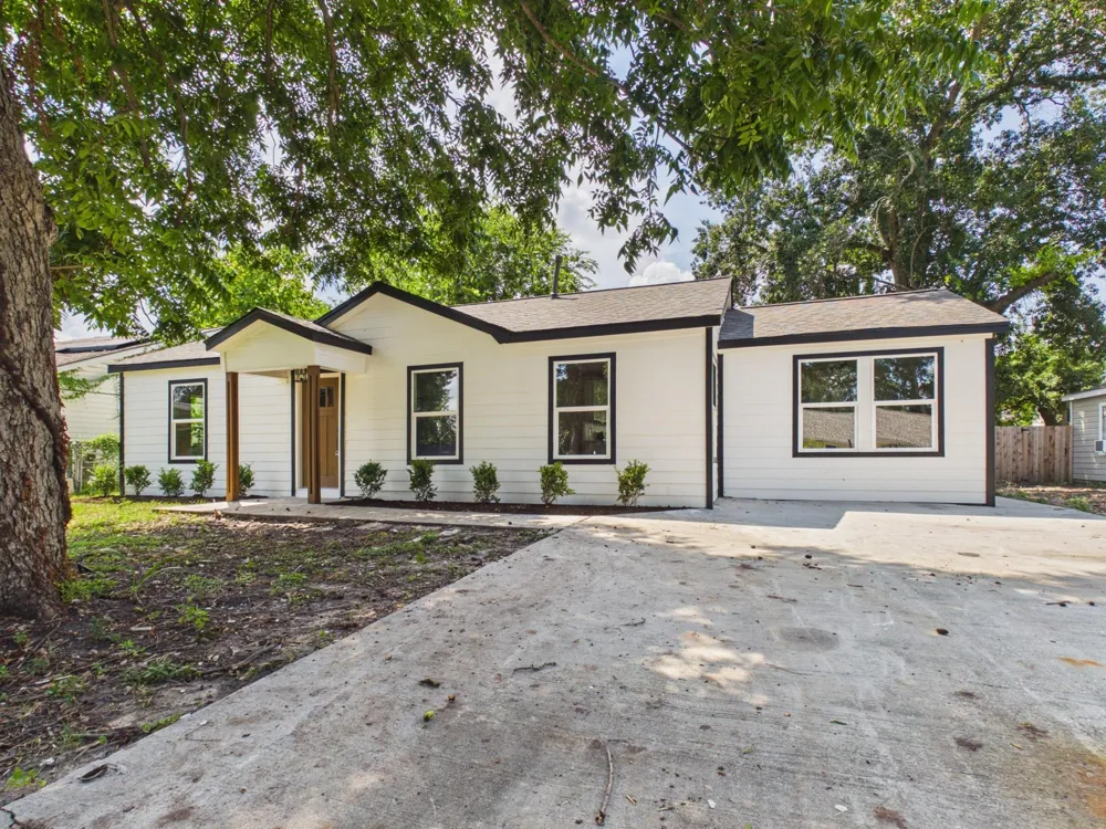 58 Trenwood Lane Houston, TX 77022