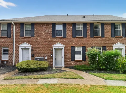 523 Harding Pl #24