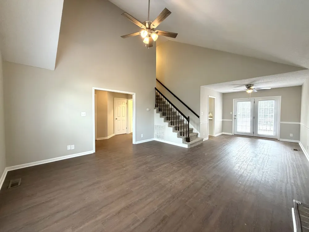 2126 Single Tree Dr Clarksville, TN 37040