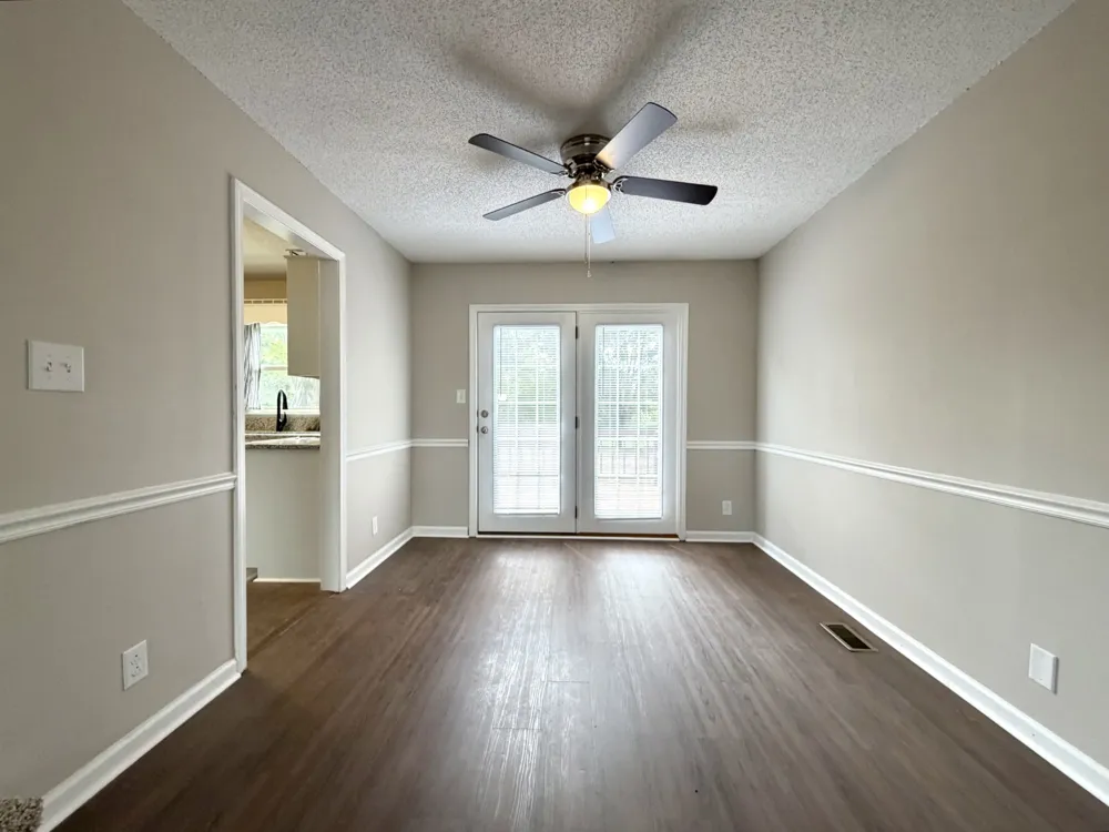 2126 Single Tree Dr Clarksville, TN 37040
