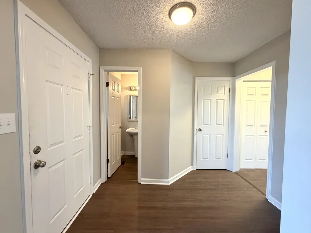 2126 Single Tree Dr Clarksville, TN 37040