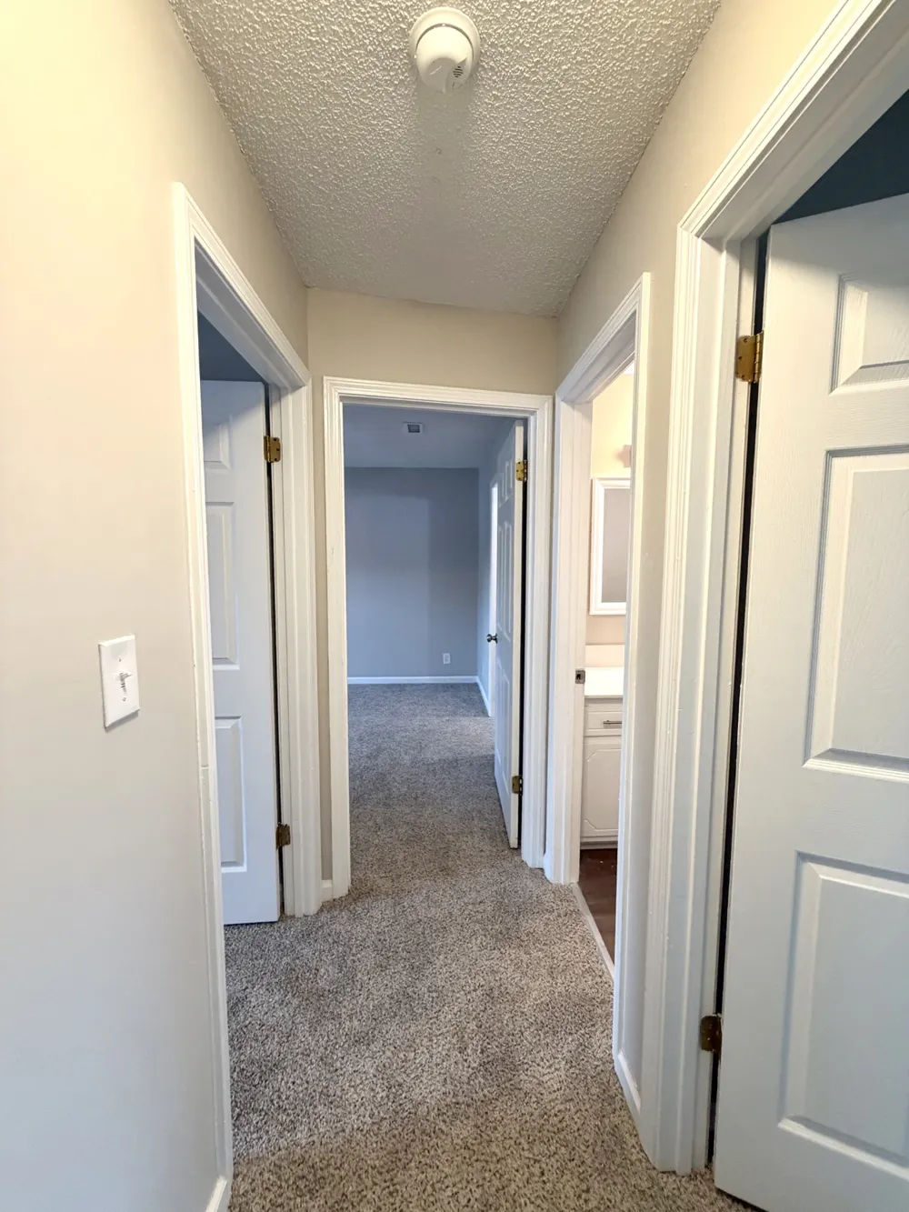 2126 Single Tree Dr Clarksville, TN 37040