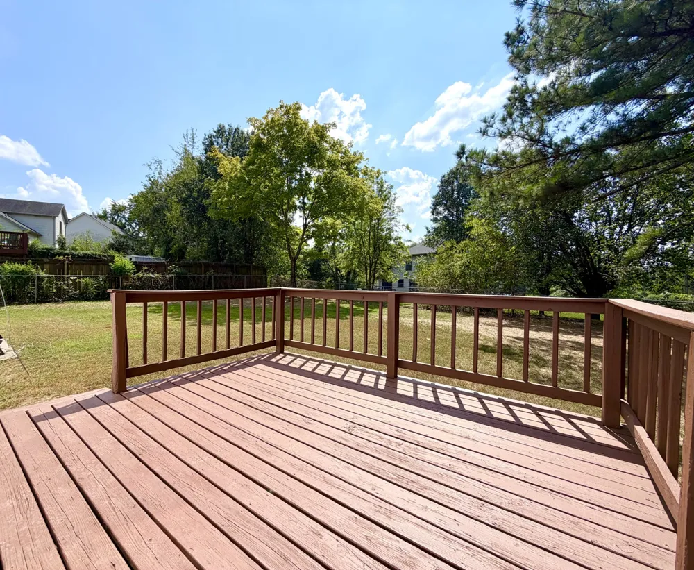 2126 Single Tree Dr Clarksville, TN 37040
