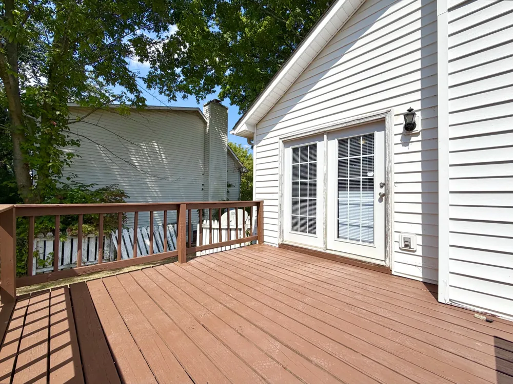 2126 Single Tree Dr Clarksville, TN 37040