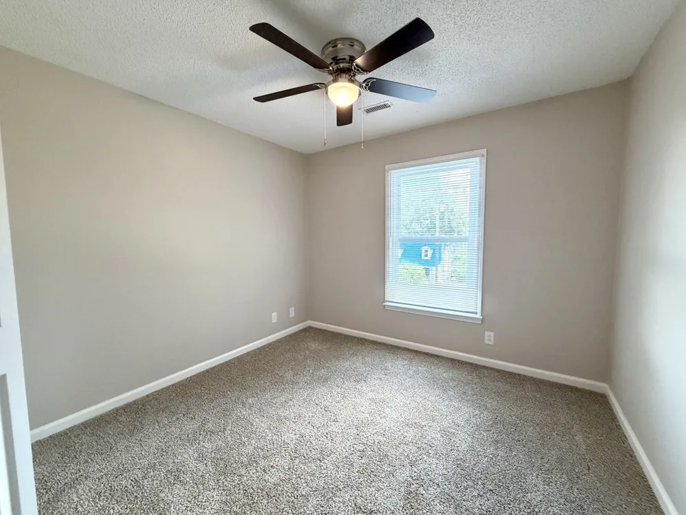 2126 Single Tree Dr Clarksville, TN 37040