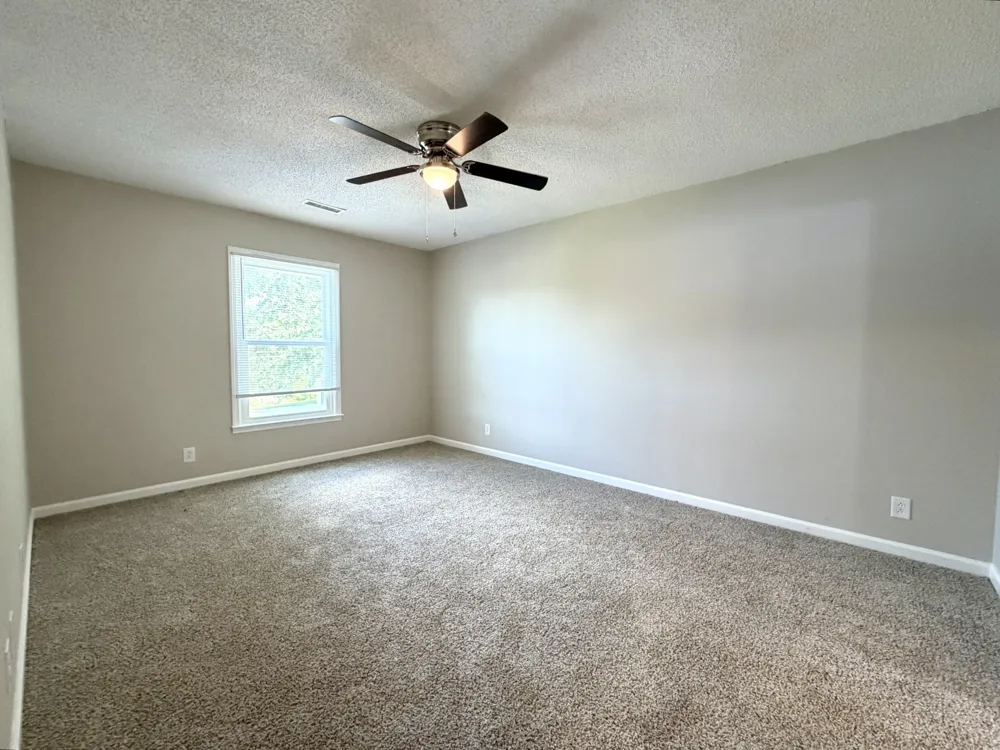 2126 Single Tree Dr Clarksville, TN 37040