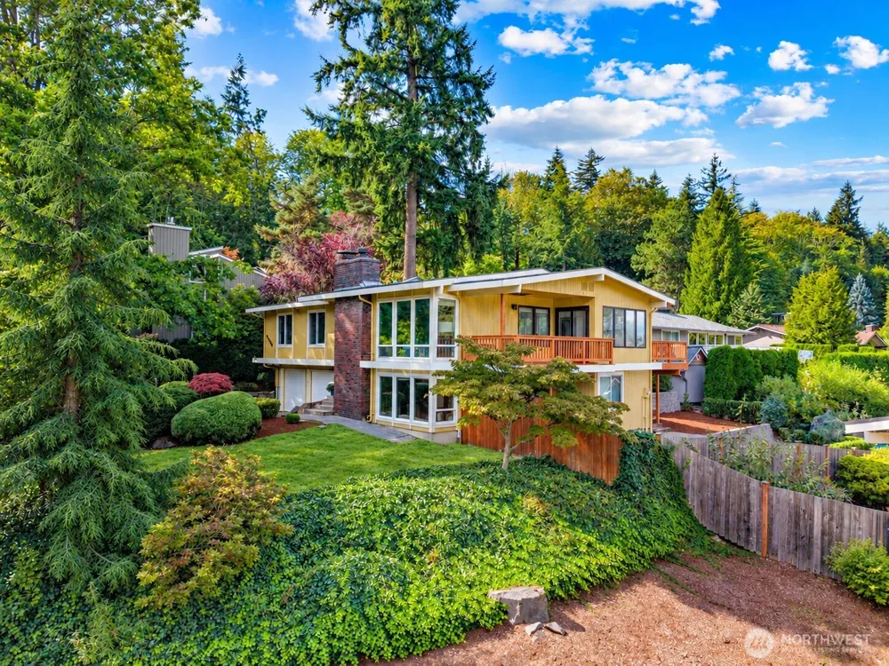 14512 SE 45th Place Bellevue, WA 98006