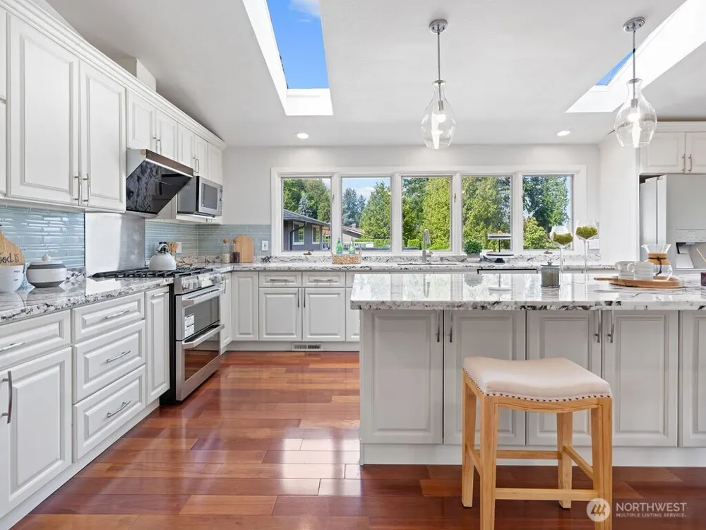 14512 SE 45th Place Bellevue, WA 98006