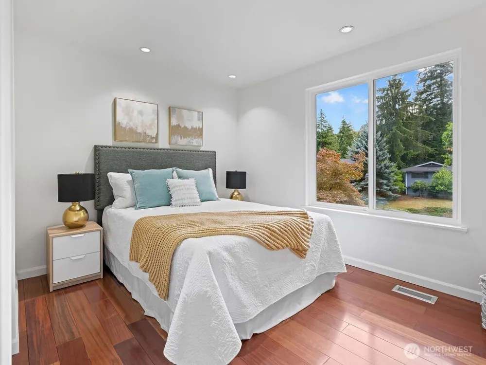 14512 SE 45th Place Bellevue, WA 98006