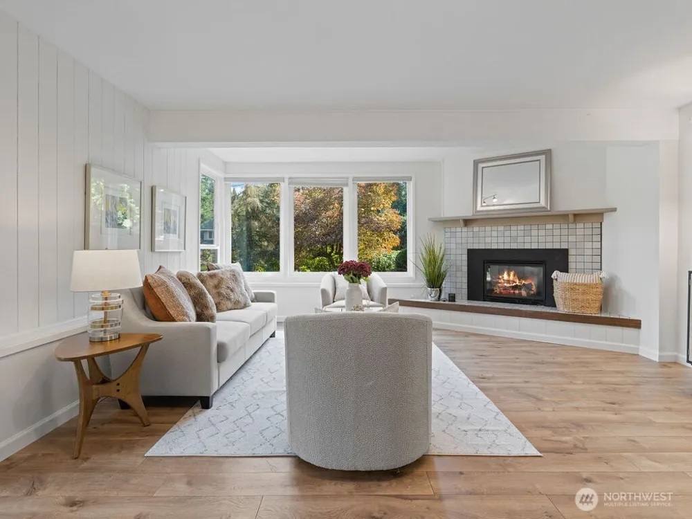 14512 SE 45th Place Bellevue, WA 98006