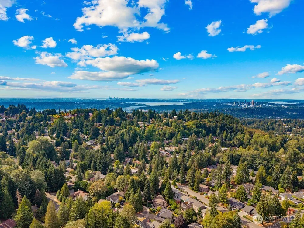 14512 SE 45th Place Bellevue, WA 98006
