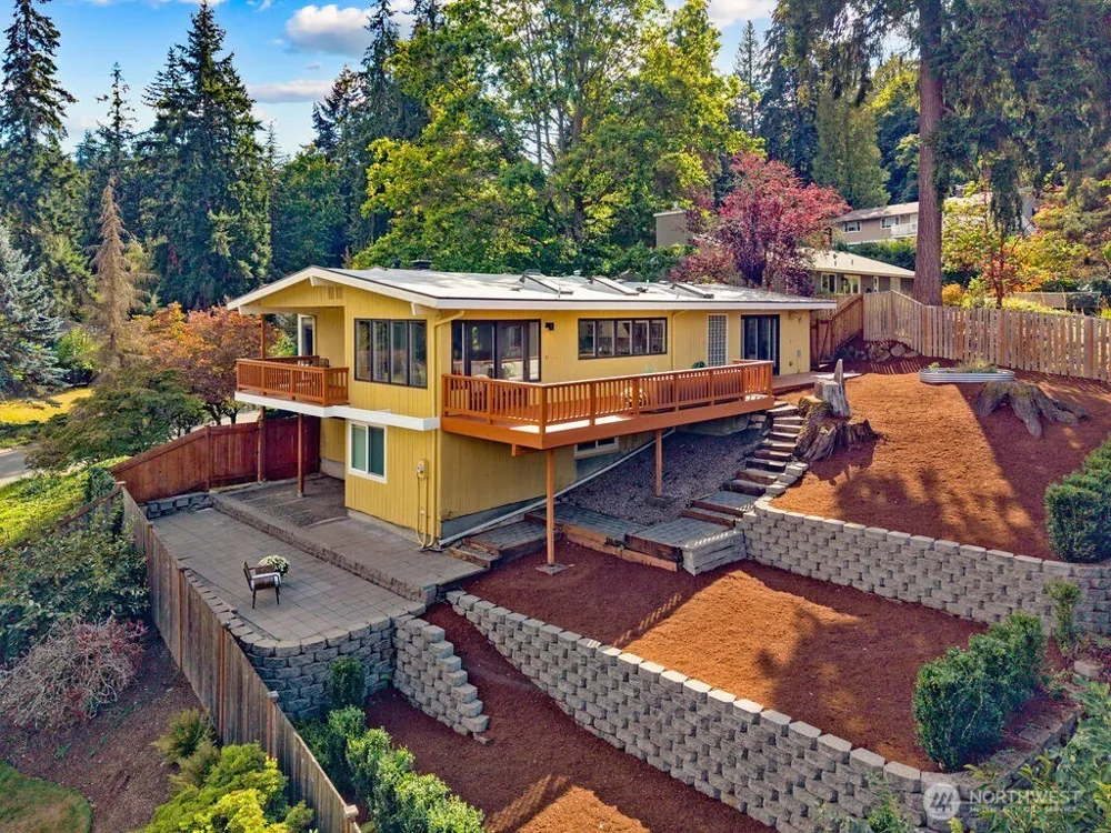 14512 SE 45th Place Bellevue, WA 98006