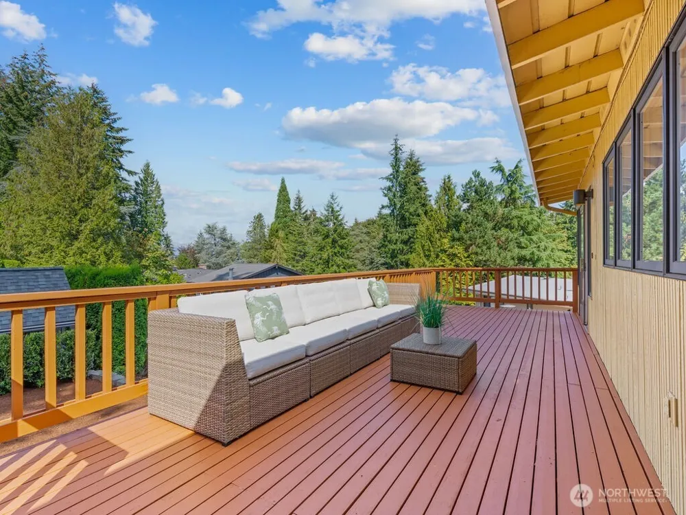 14512 SE 45th Place Bellevue, WA 98006