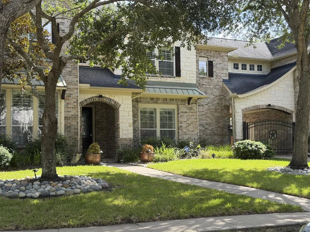 9607 Waters Lake Court Missouri City, TX 77459