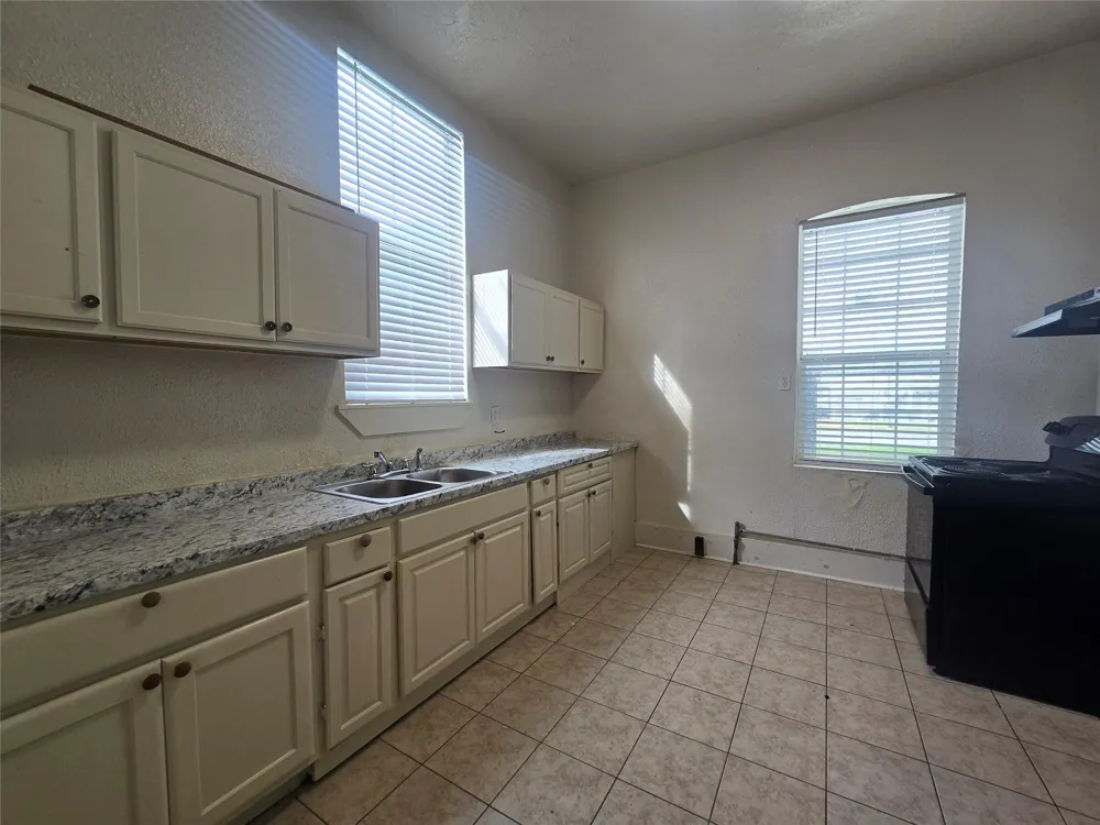 3523 Winnie Street Galveston, TX 77550