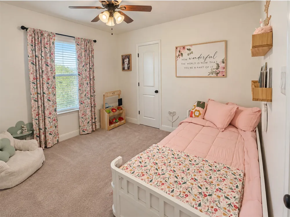 102 Methodius Drive Hutto, TX 78634