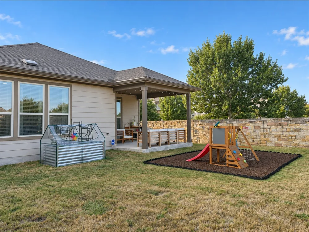 102 Methodius Drive Hutto, TX 78634